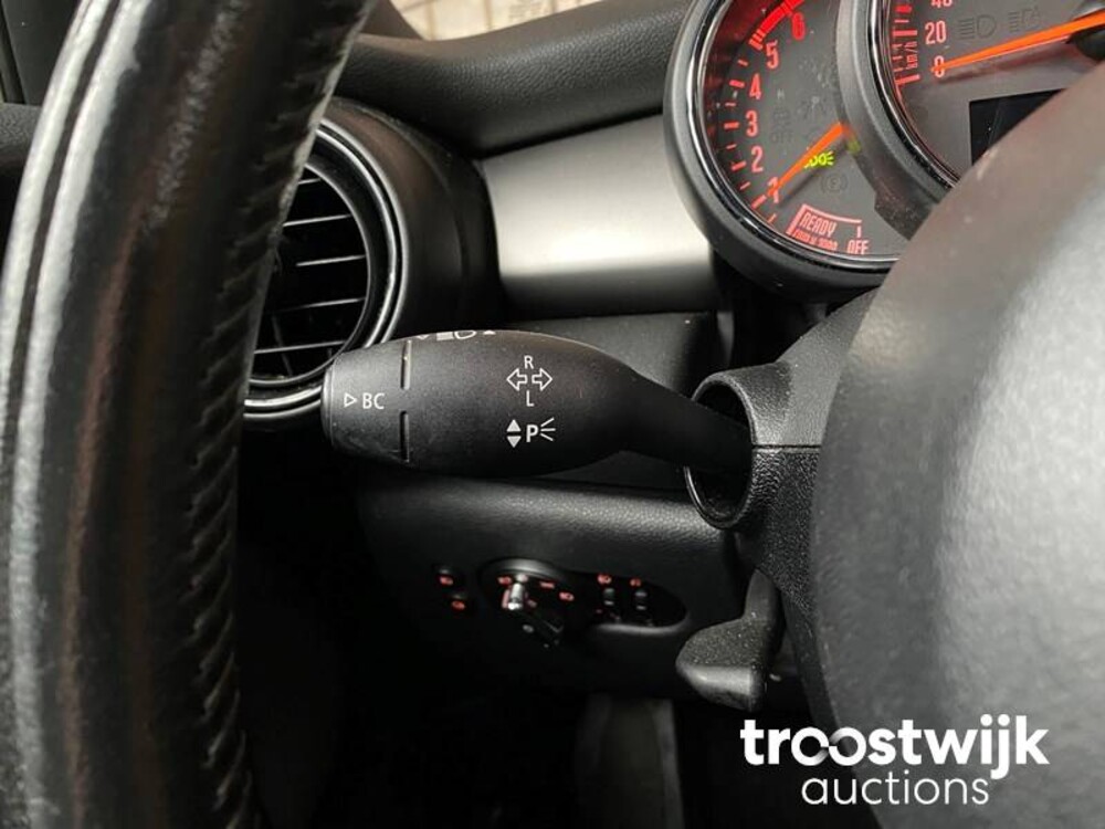 Mini Cooper D Chili Serious Business 116pk 2015, KK-834-N