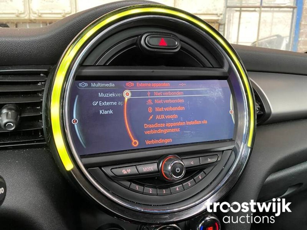 Mini Cooper D Chili Serious Business 116pk 2015, KK-834-N