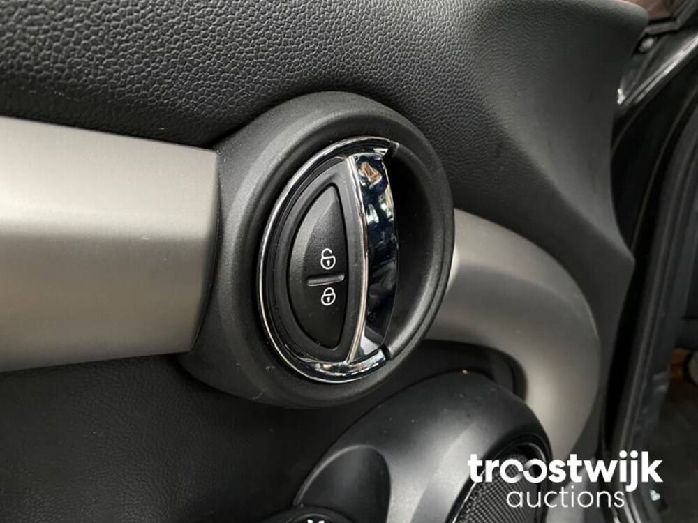 Mini Cooper D Chili Serious Business 116pk 2015, KK-834-N