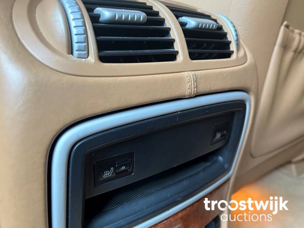 Porsche Cayenne Turbo 4.5 V8 450hp 2006 -Youngtimer-