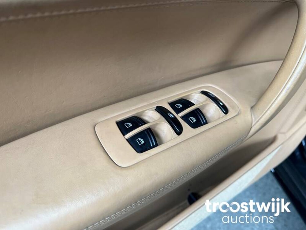 Porsche Cayenne Turbo 4.5 V8 450hp 2006 -Youngtimer-