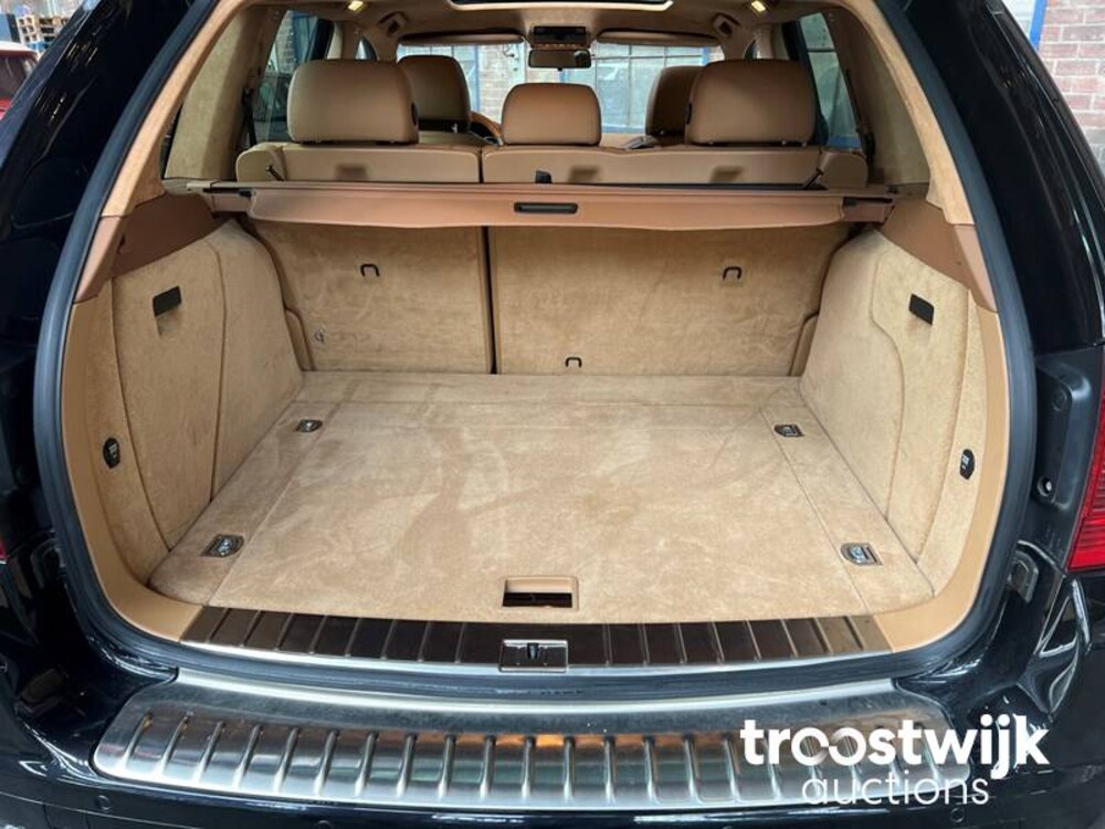 Porsche Cayenne Turbo 4.5 V8 450hp 2006 -Youngtimer-