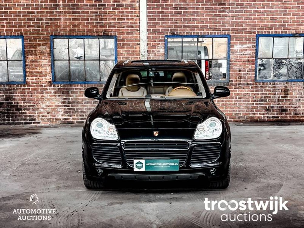 Porsche Cayenne Turbo 4.5 V8 450hp 2006 -Youngtimer-
