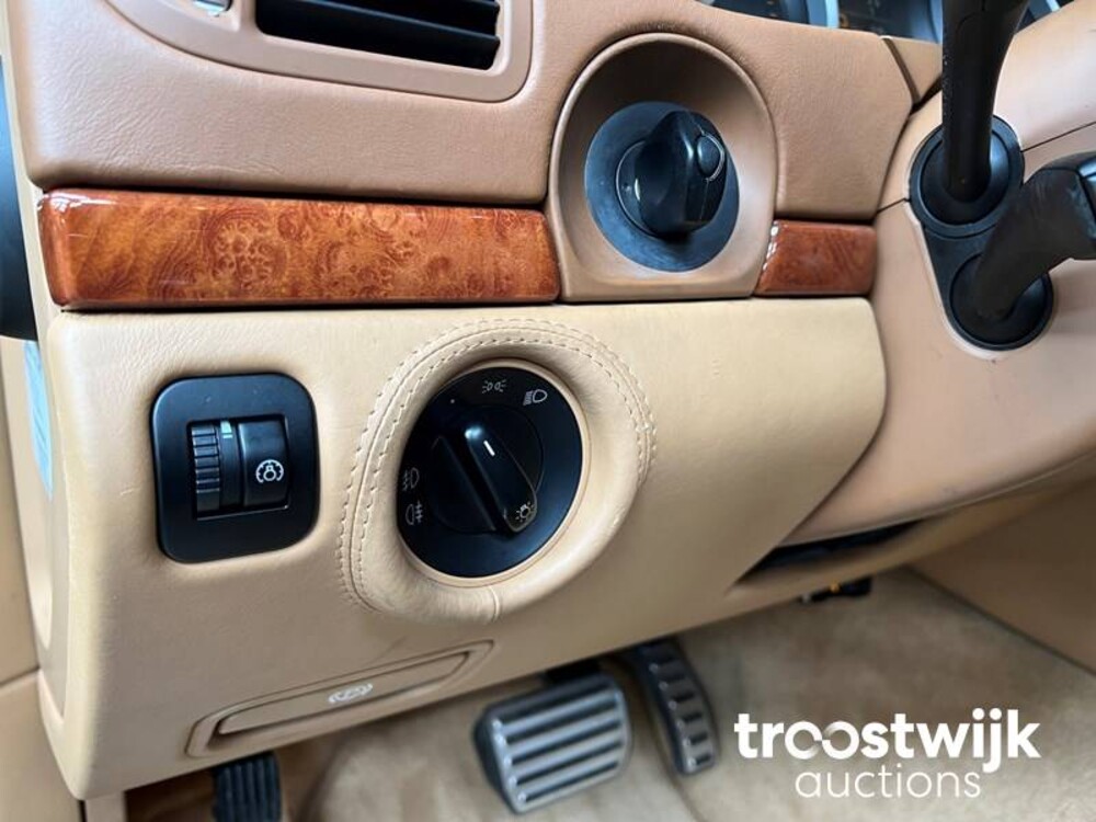 Porsche Cayenne Turbo 4.5 V8 450hp 2006 -Youngtimer-