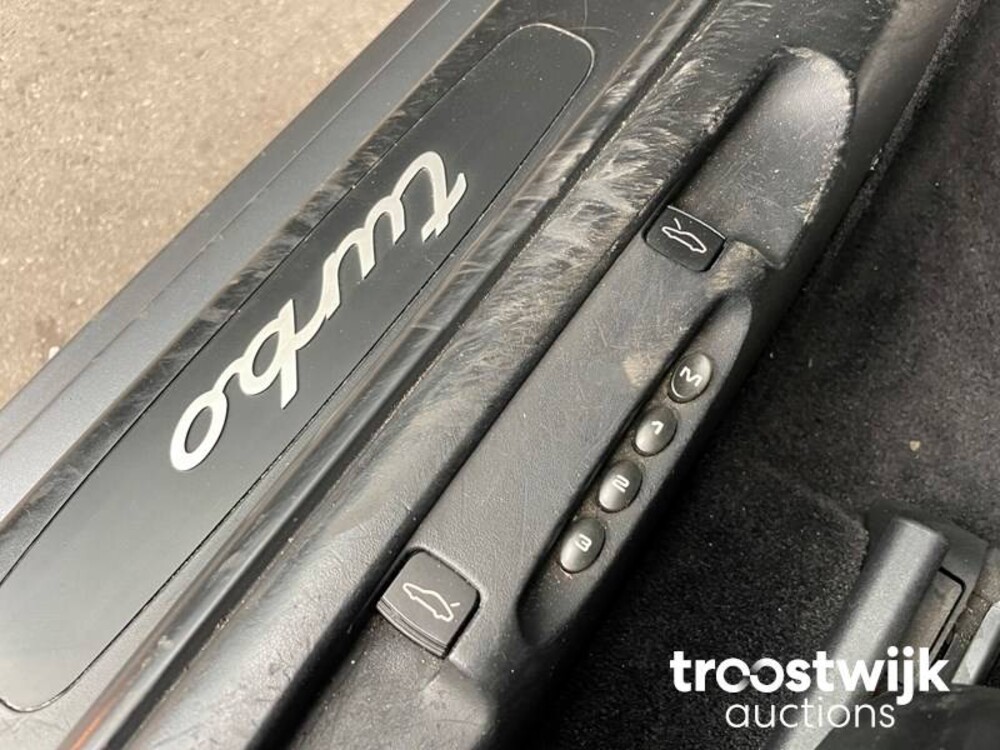 Porsche 911 996 Turbo 420pk 2001 -Youngtimer-