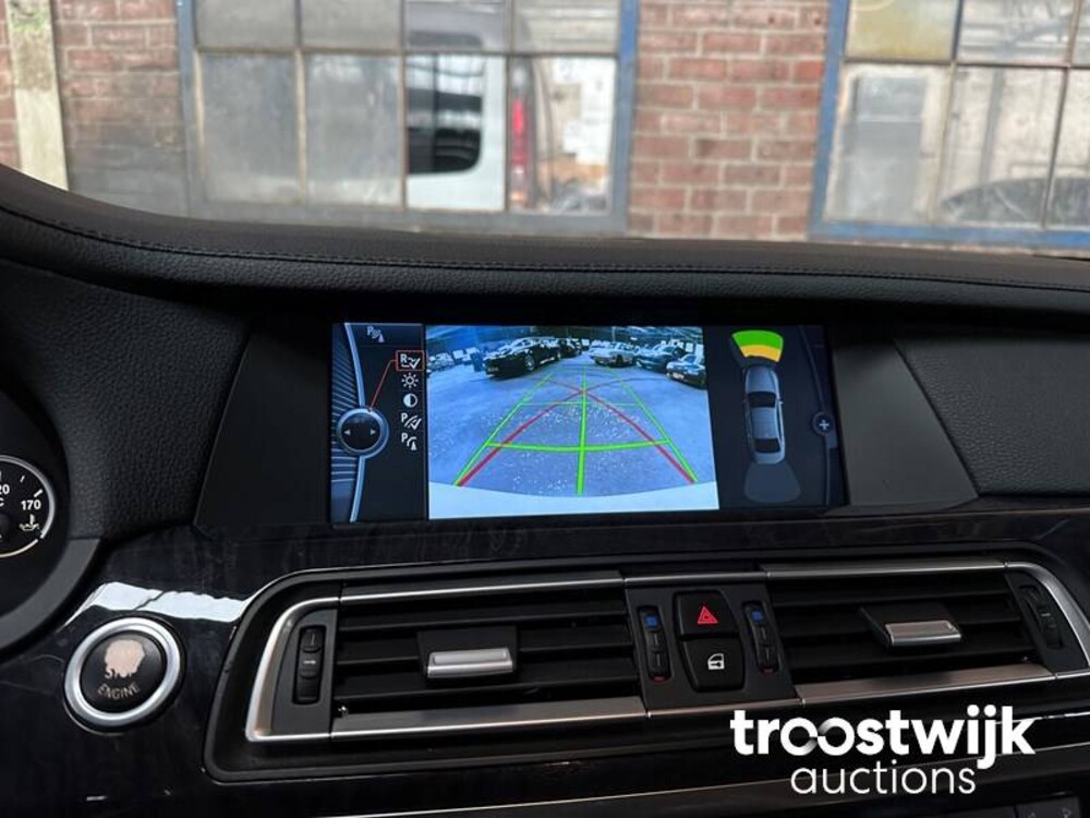 BMW 750i M-Sport E65 4.8 407hp 2009