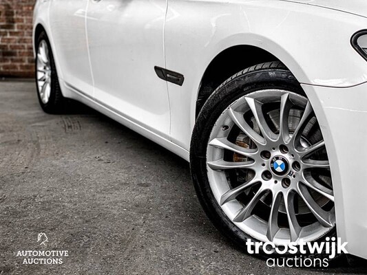 BMW 750i M-Sport E65 4.8 407hp 2009