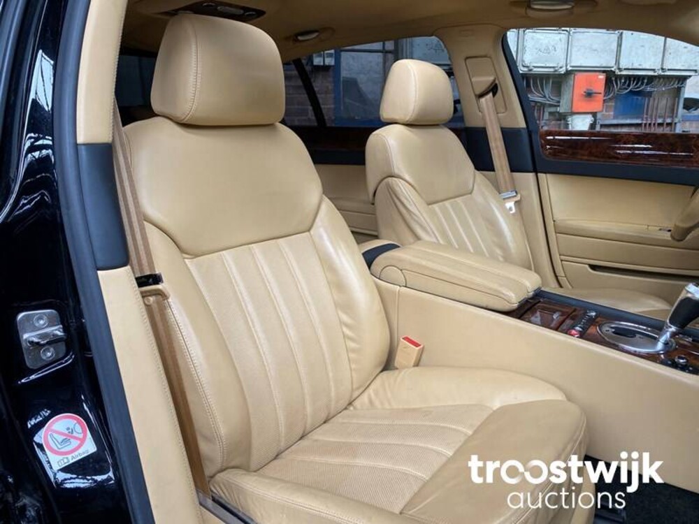 Bentley Continental Flying Spur 6.0 W12 560pk 2006 -Youngtimer-