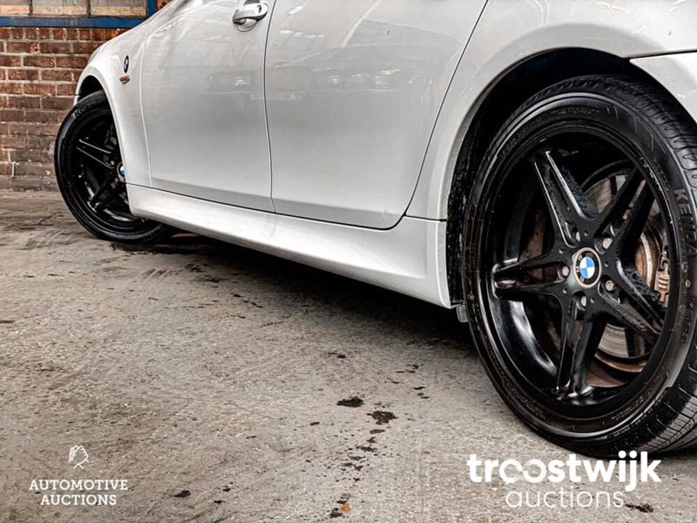 BMW 530i M-sport E60 High Executive  231hp 2005 -Youngtimer-