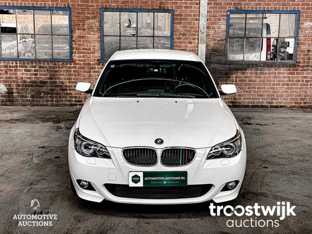 BMW 530i M-sport E60 High Executive  231hp 2005 -Youngtimer-