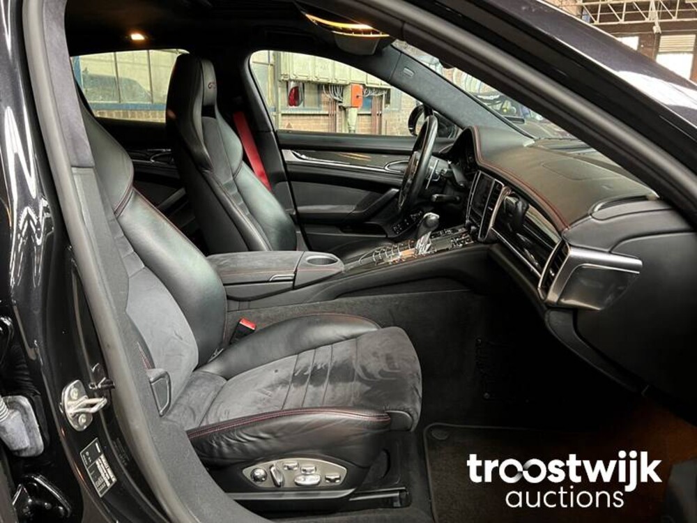 Porsche Panamera GTS 4.8 V8 430 PS 2012 SportChrono, PP-403-P