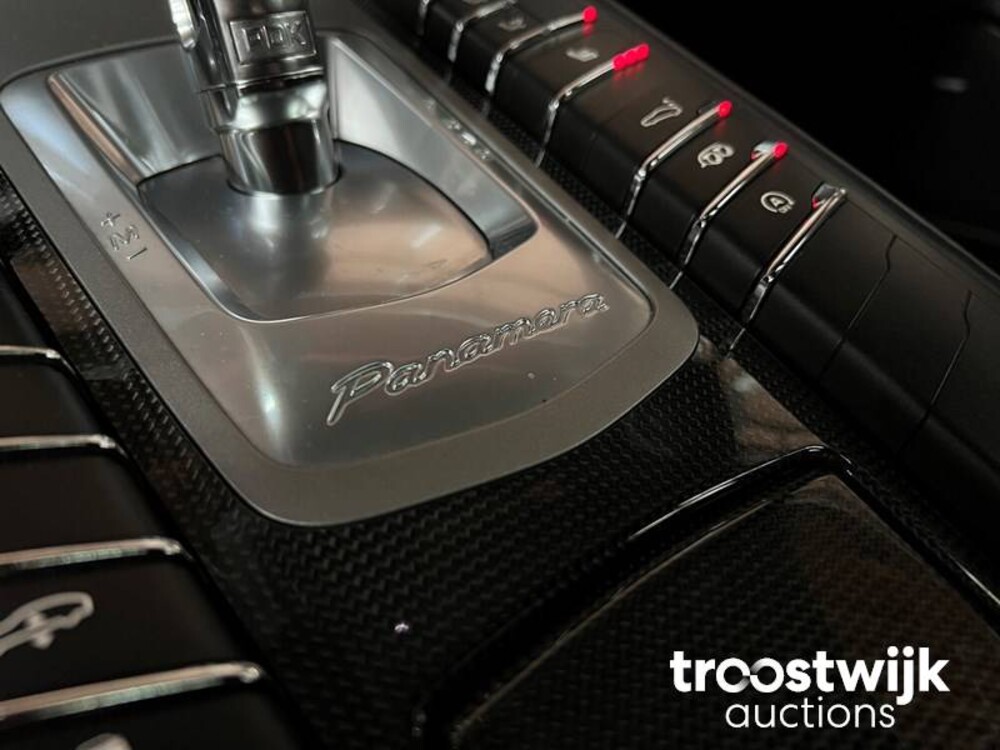 Porsche Panamera GTS 4.8 V8 430 PS 2012 SportChrono, PP-403-P