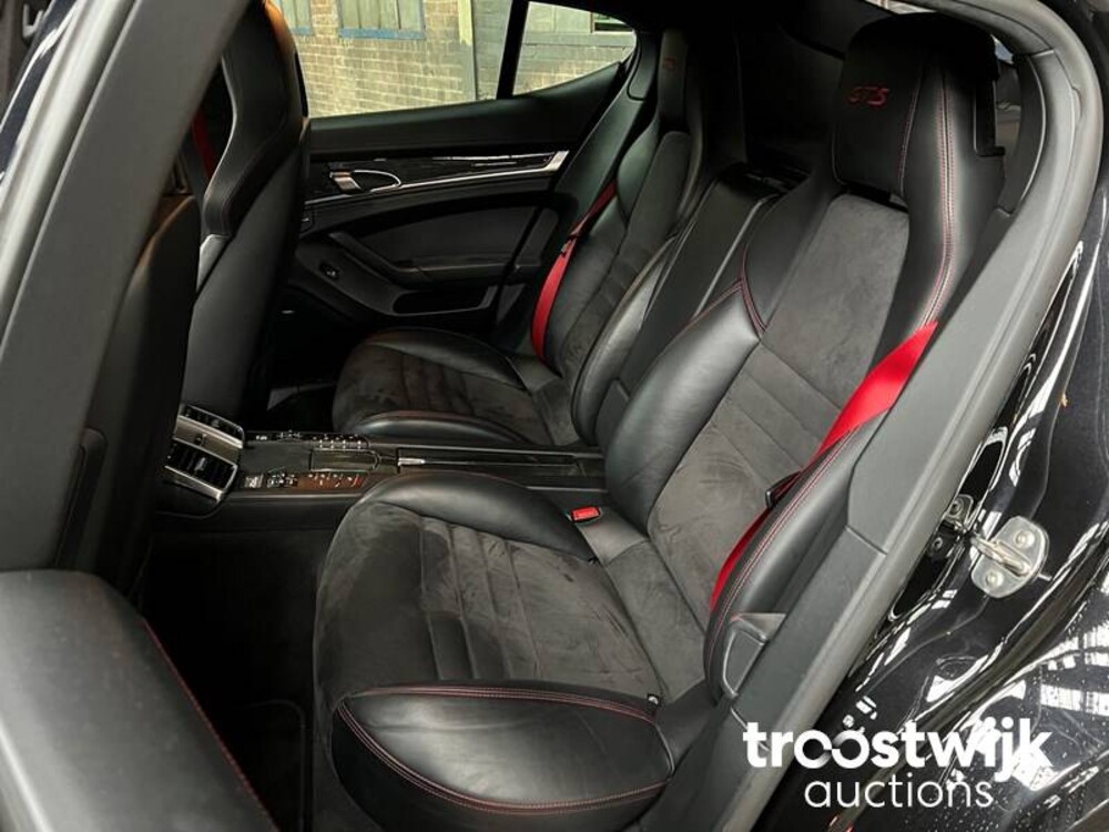 Porsche Panamera GTS 4.8 V8 430 PS 2012 SportChrono, PP-403-P
