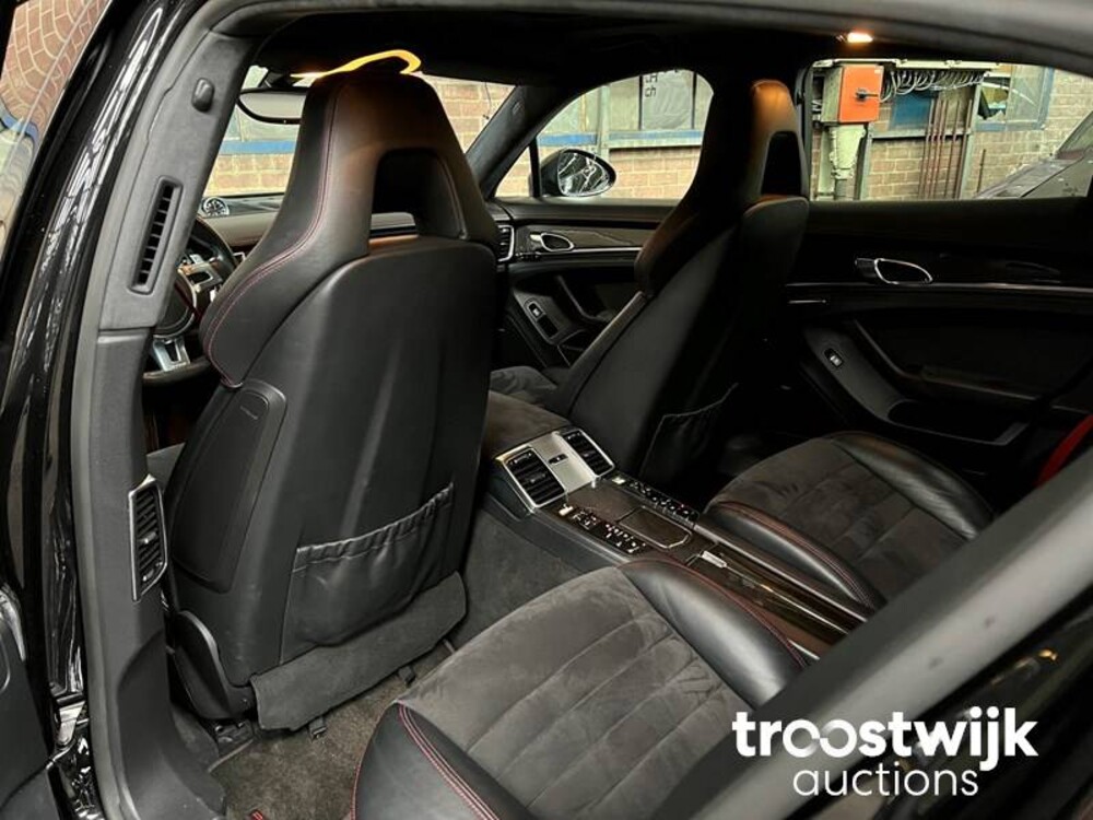 Porsche Panamera GTS 4.8 V8 430 PS 2012 SportChrono, PP-403-P