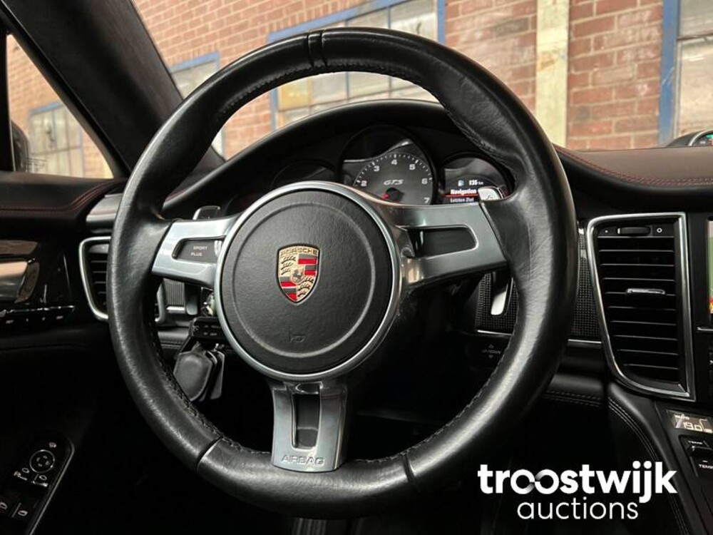 Porsche Panamera GTS 4.8 V8 430 PS 2012 SportChrono, PP-403-P