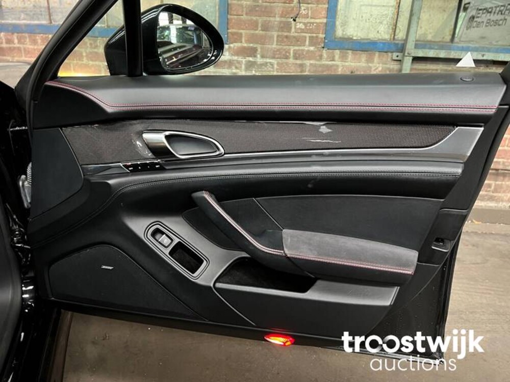 Porsche Panamera GTS 4.8 V8 430 PS 2012 SportChrono, PP-403-P