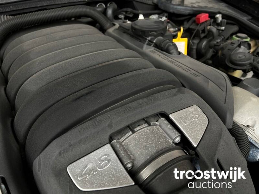 Porsche Panamera GTS 4.8 V8 430 PS 2012 SportChrono, PP-403-P