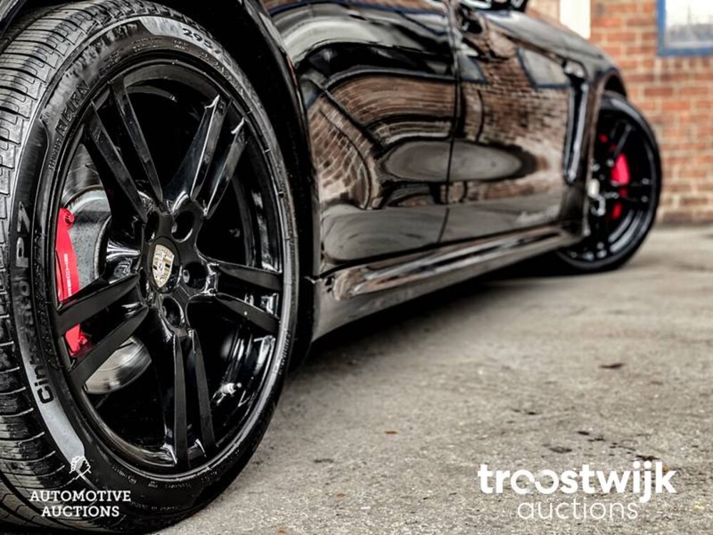 Porsche Panamera GTS 4.8 V8 430 PS 2012 SportChrono, PP-403-P