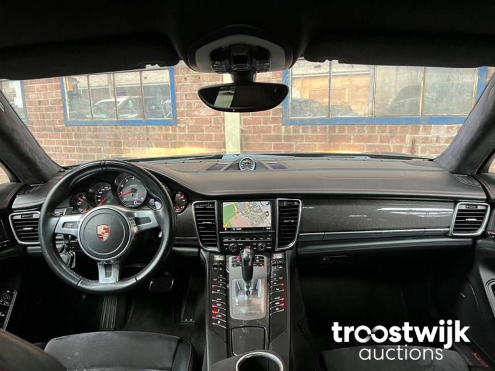 Porsche Panamera GTS 4.8 V8 430 PS 2012 SportChrono, PP-403-P