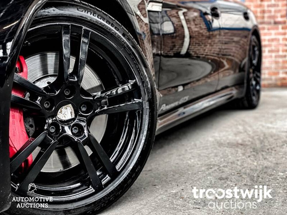 Porsche Panamera GTS 4.8 V8 430 PS 2012 SportChrono, PP-403-P