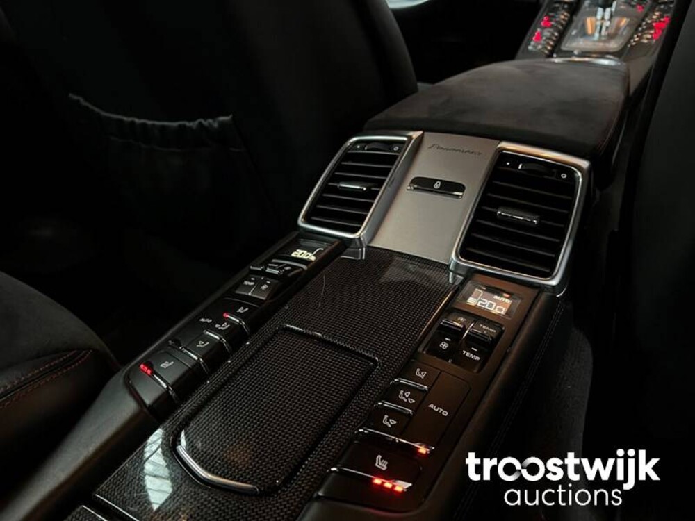 Porsche Panamera GTS 4.8 V8 430 PS 2012 SportChrono, PP-403-P