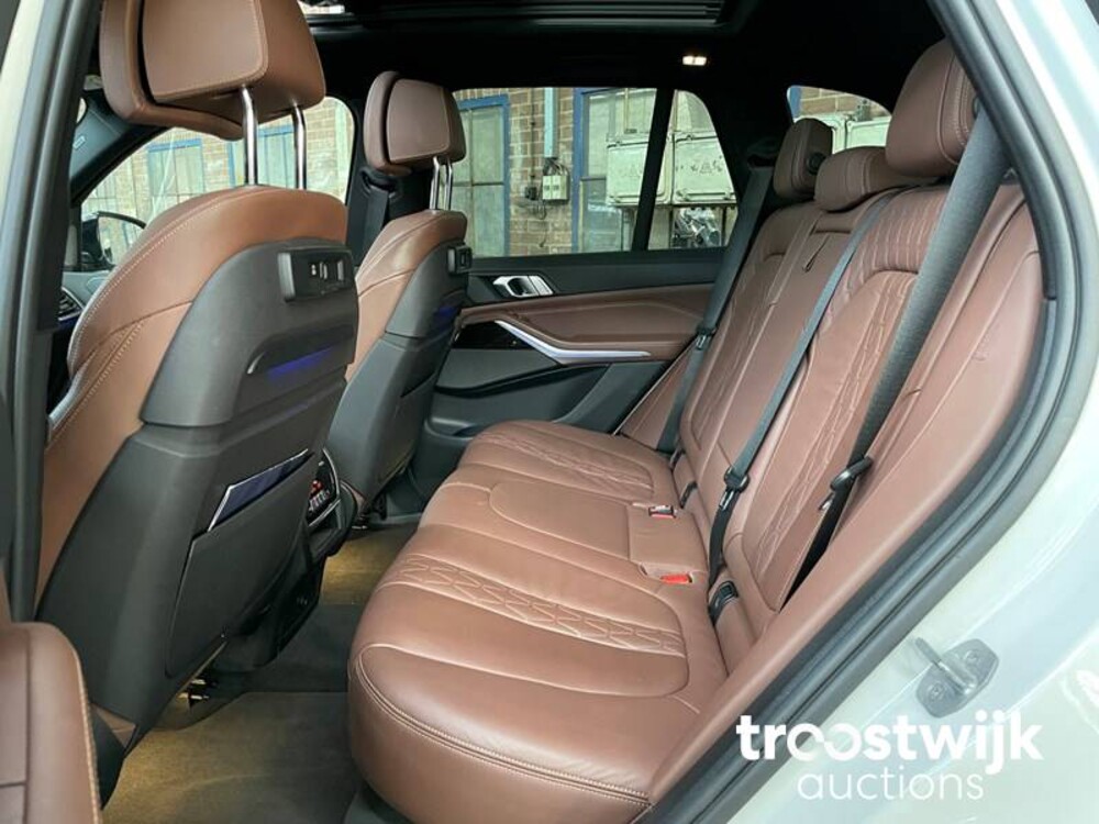 BMW X5 M50d xDrive 3.0 V6 NEW MODEL 400hp 2019