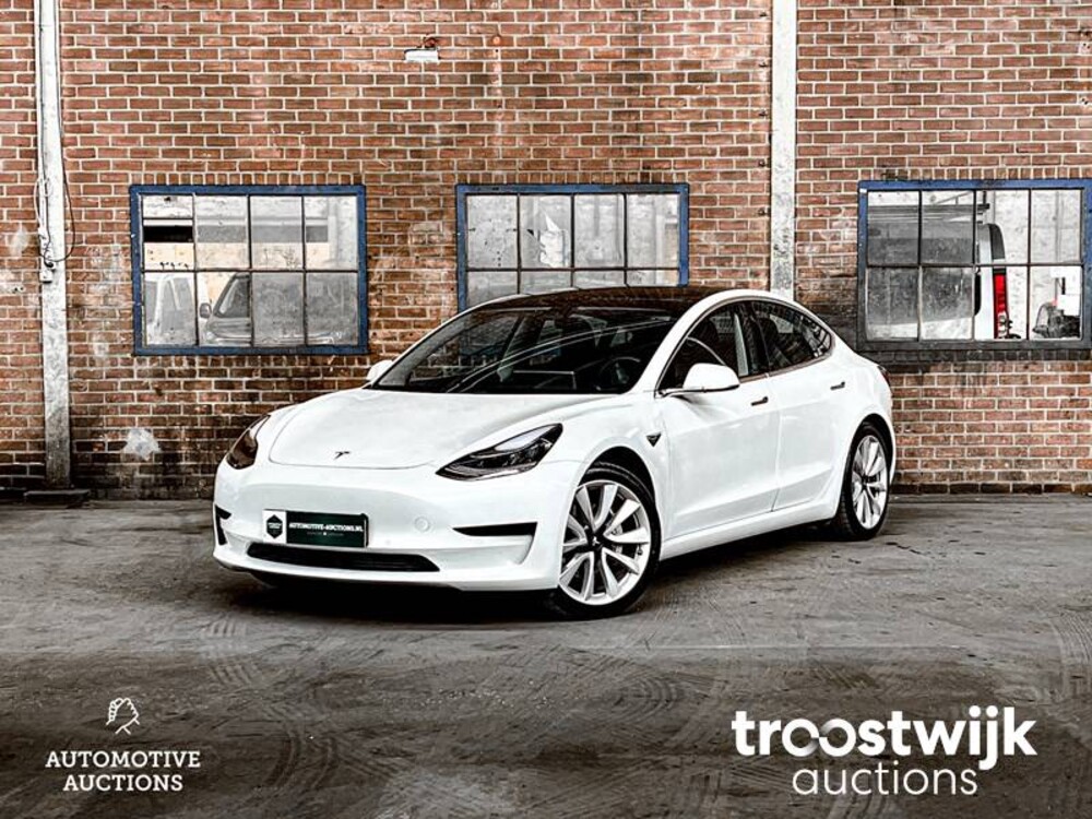 Tesla Model 3 Plus Standard RWD 238PS 2020, L-477-KG