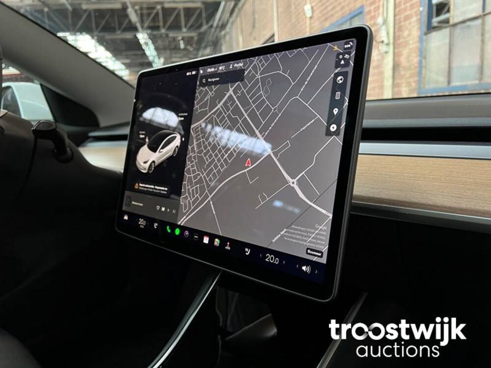 Tesla Model 3 Plus Standard RWD 238PS 2020, L-477-KG