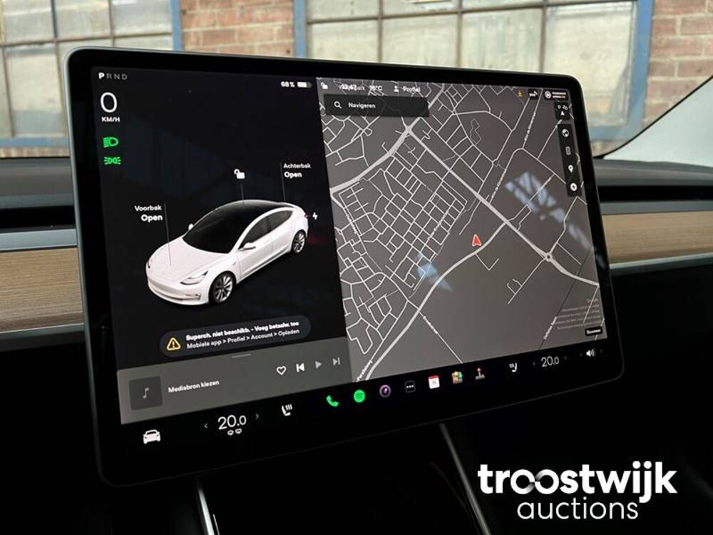 Tesla Model 3 Plus Standard RWD 238PS 2020, L-477-KG