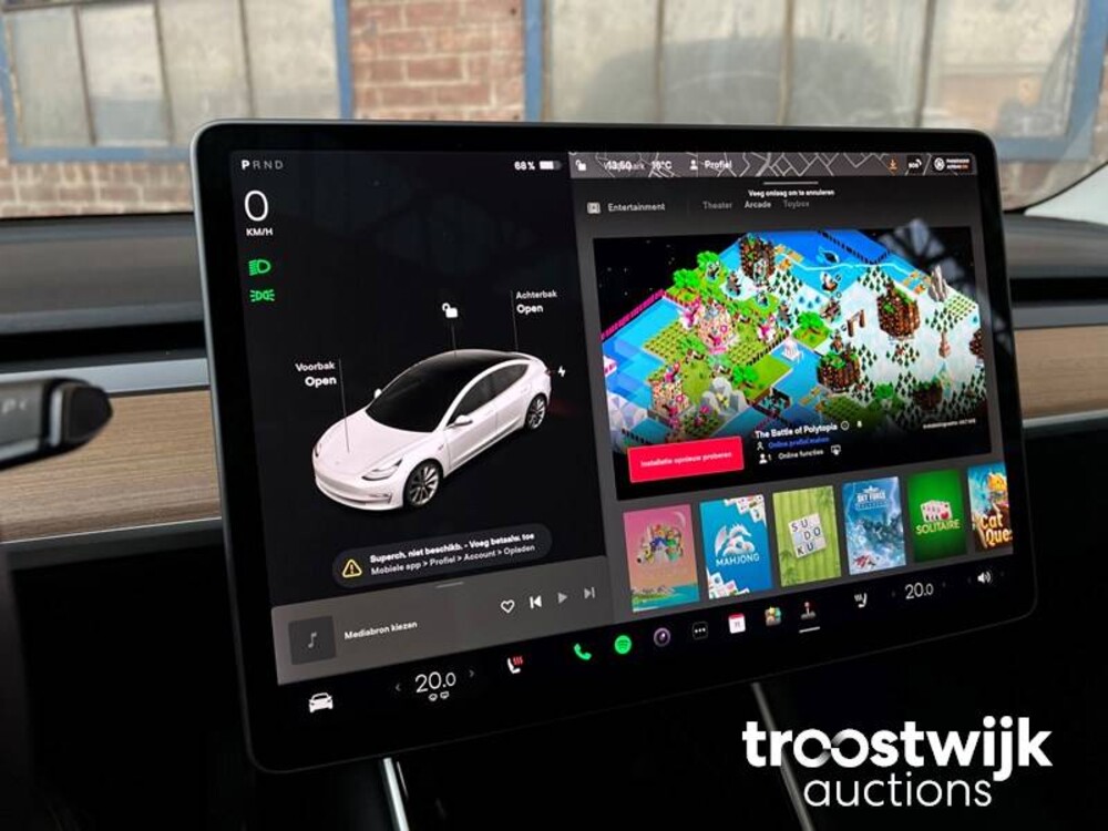 Tesla Model 3 Plus Standard RWD 238PS 2020, L-477-KG