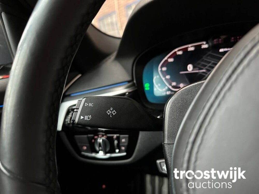 BMW 520e M-Sport Business Edition Plus 204PS 2022 -Orig. NL-, N-654-UK Herstellergarantie