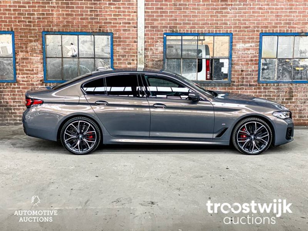 BMW 520e M-Sport Business Edition Plus 204PS 2022 -Orig. NL-, N-654-UK Herstellergarantie