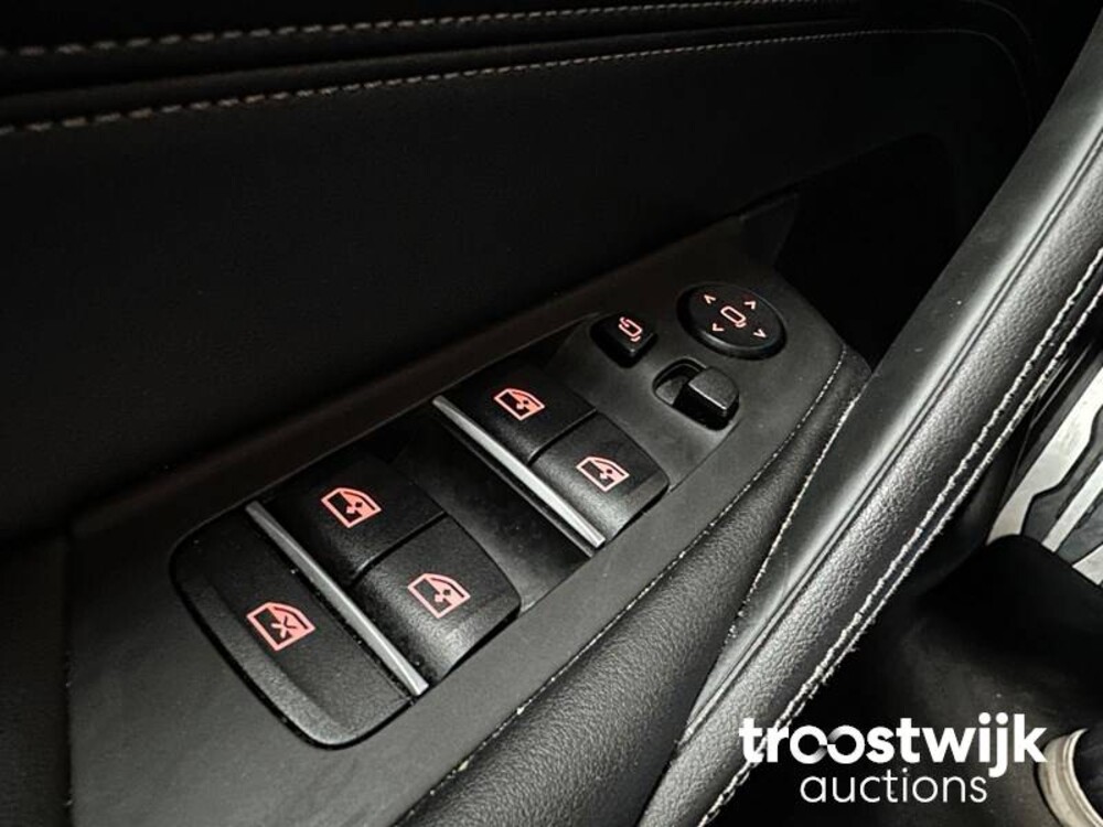 BMW 520e M-Sport Business Edition Plus 204PS 2022 -Orig. NL-, N-654-UK Herstellergarantie