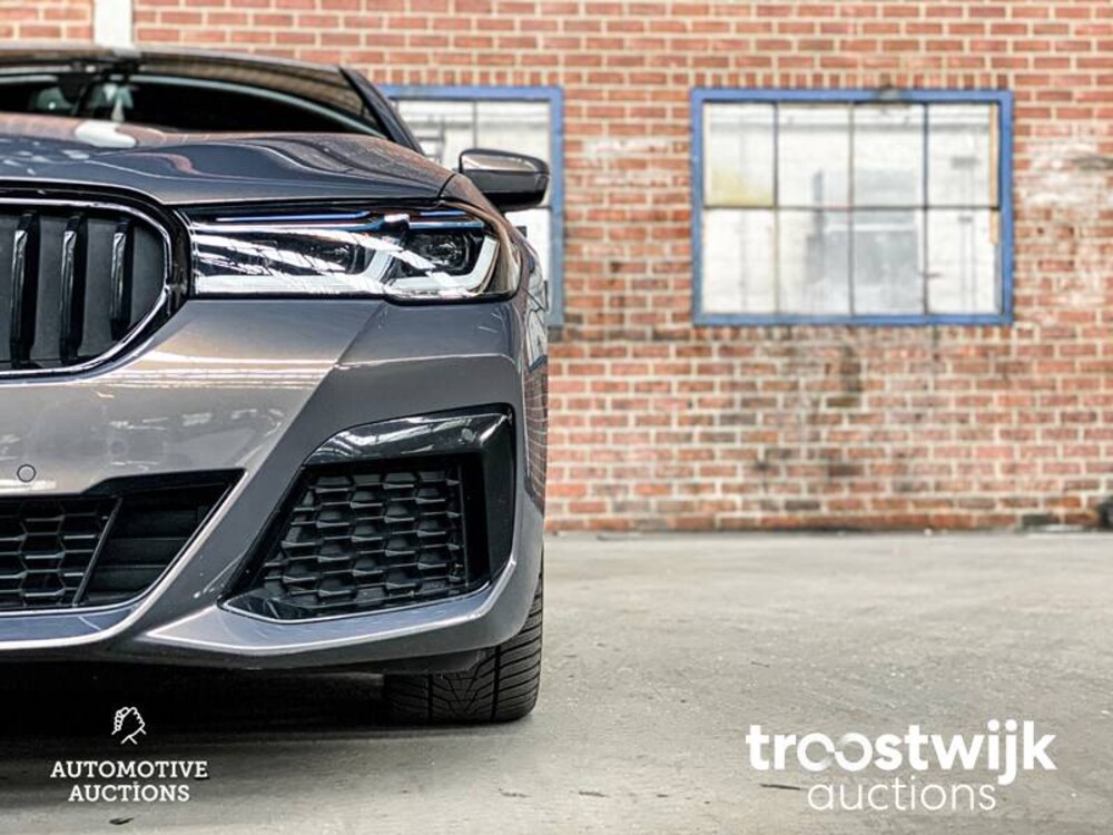 BMW 520e M-Sport Business Edition Plus 204PS 2022 -Orig. NL-, N-654-UK Herstellergarantie