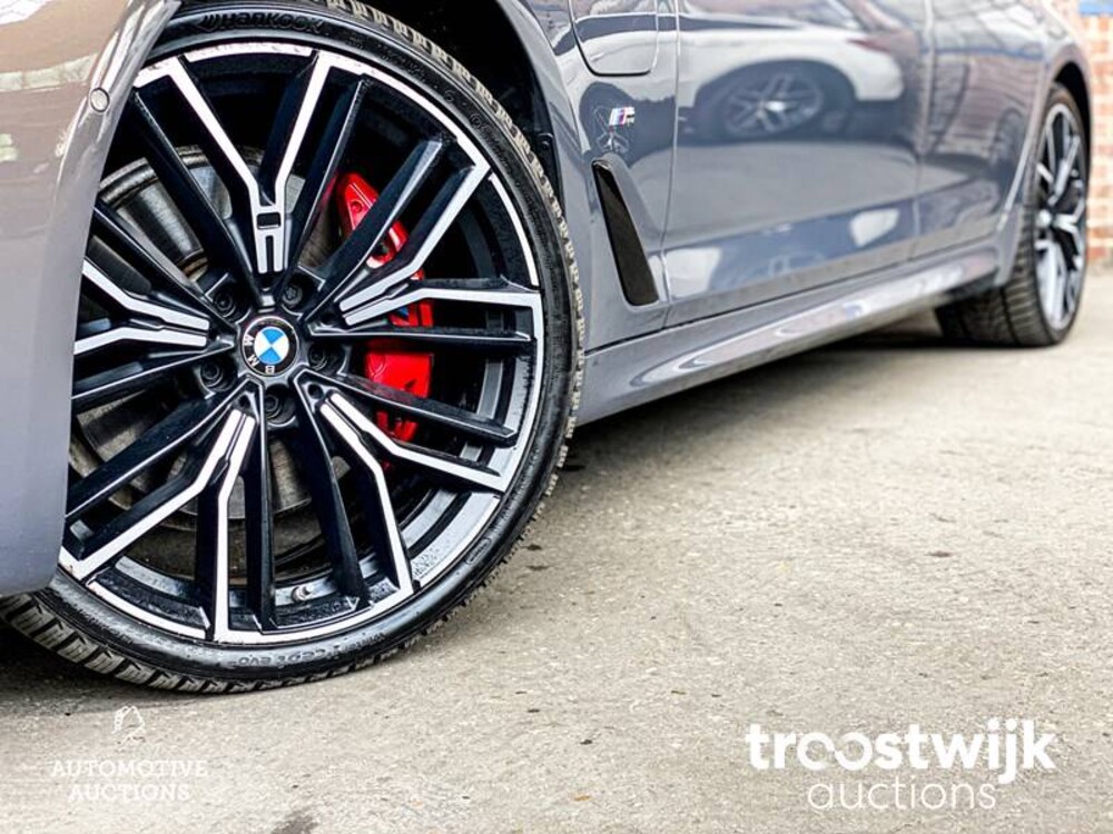 BMW 520e M-Sport Business Edition Plus 204PS 2022 -Orig. NL-, N-654-UK Herstellergarantie