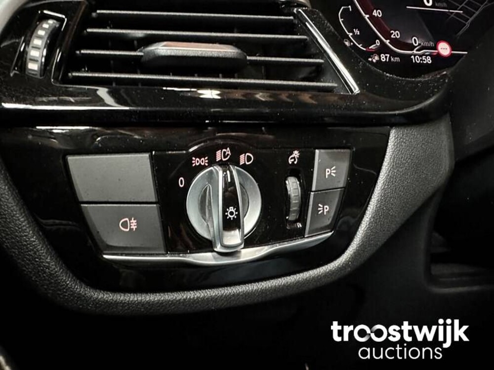 BMW 520e M-Sport Business Edition Plus 204PS 2022 -Orig. NL-, N-654-UK Herstellergarantie