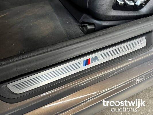 BMW 520e M-Sport Business Edition Plus 204hp 2022 -Orig. NL-, N-654-UK Manufacturer's warranty