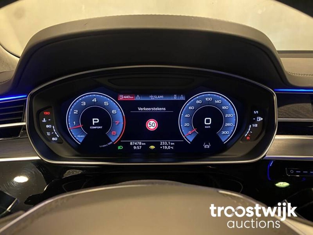 Audi A8 55 TFSI Quattro Lang Pro Line Plus 340pk 2017, S-218-TH