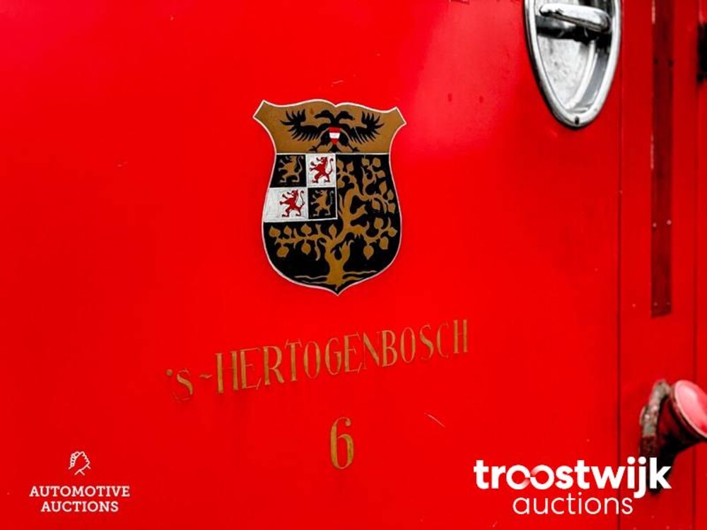 Ford Brandweerauto 3.9 V8 C620 1954, PB-47-78