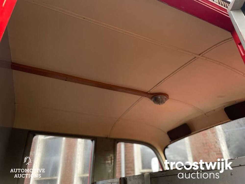 Ford Brandweerauto 3.9 V8 C620 1954, PB-47-78