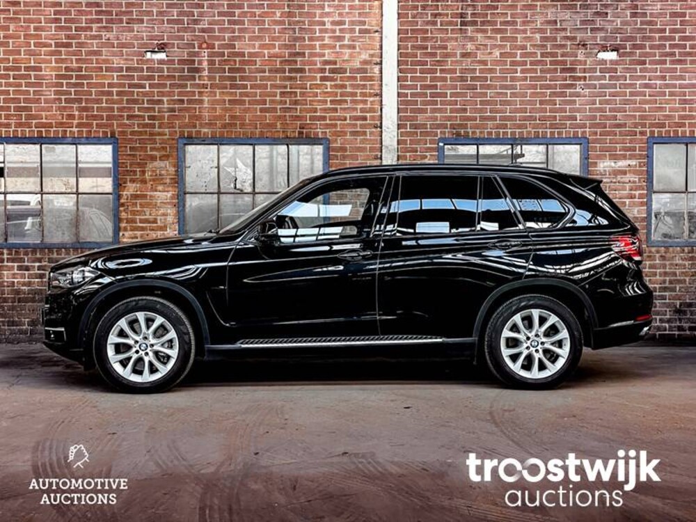 BMW X5 xDrive50i Gepantserd Af-fabriek 450pk 2017