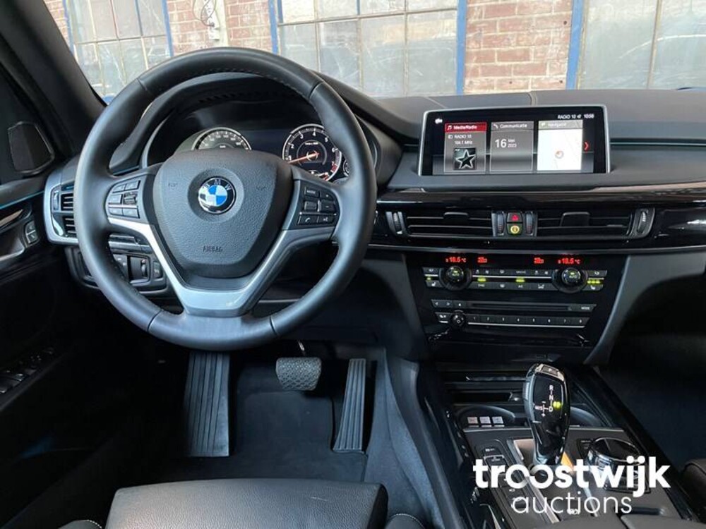 BMW X5 xDrive50i Gepantserd Af-fabriek 450pk 2017
