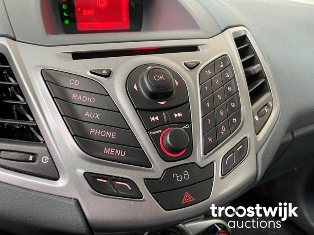 Ford Fiesta 1.25 Ghia 82pk 2009, PT-484-R