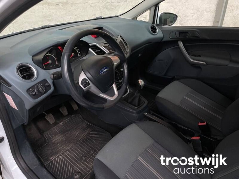 Ford Fiesta 1.25 Ghia 82pk 2009, PT-484-R