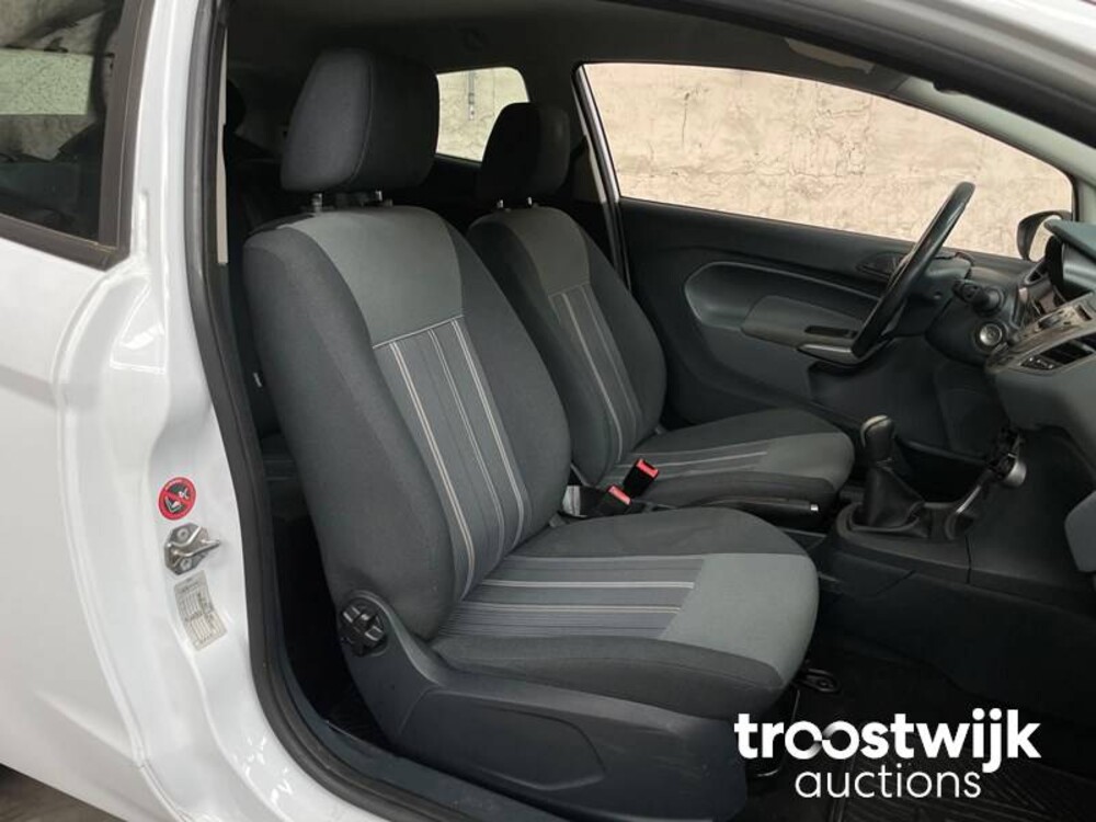 Ford Fiesta 1.25 Ghia 82pk 2009, PT-484-R