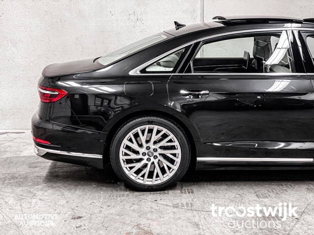 Audi A8 55 TFSI Quattro Lang Pro Line Plus 340pk 2017, S-218-TH