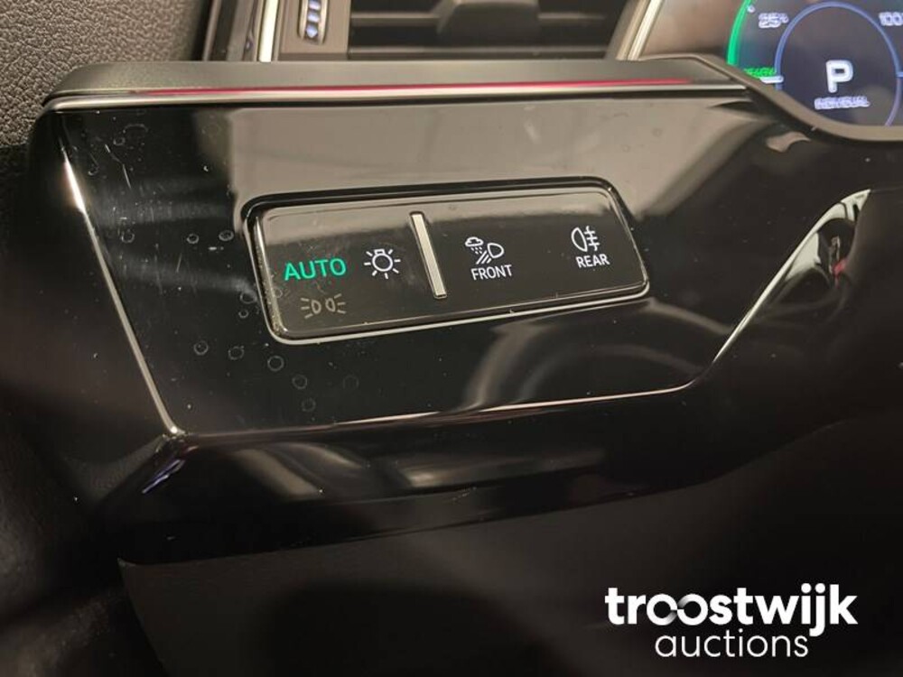 Audi e-tron 55 Sport Quattro Advanced 95 kWh 408pk 2018 -Orig. NL-, XH-703-D