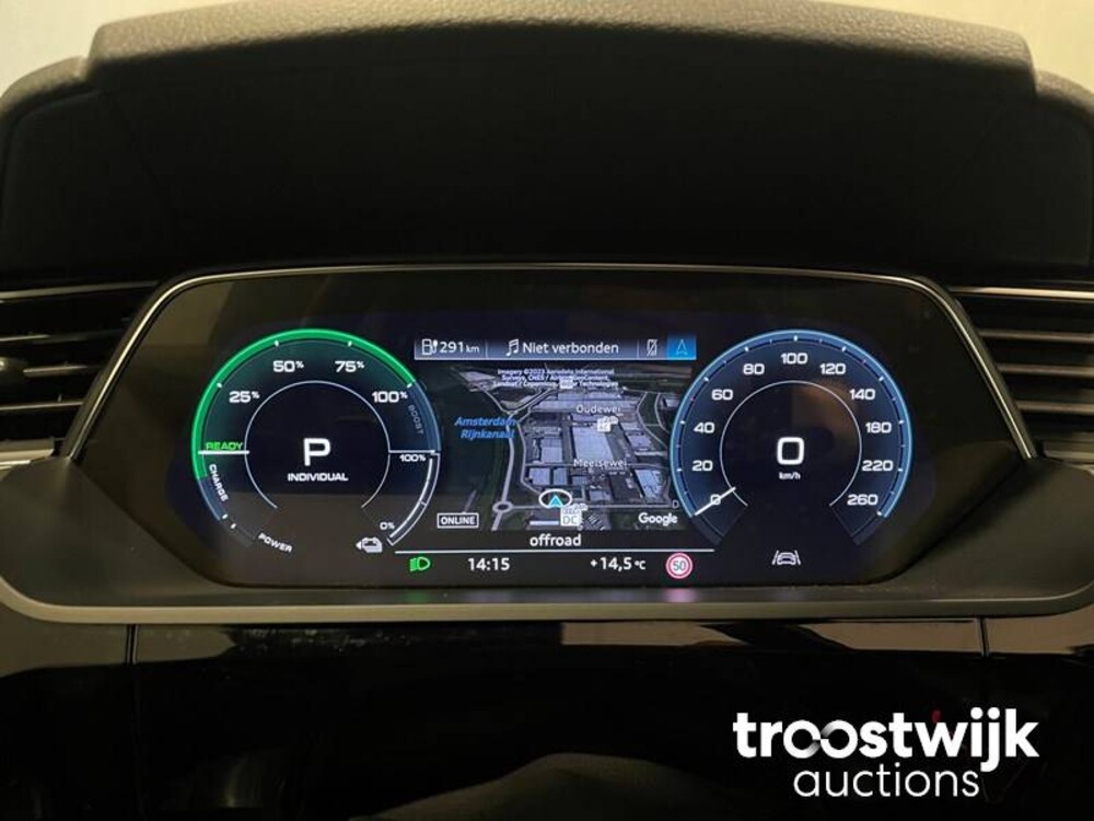 Audi e-tron 55 Sport Quattro Advanced 95 kWh 408pk 2018 -Orig. NL-, XH-703-D