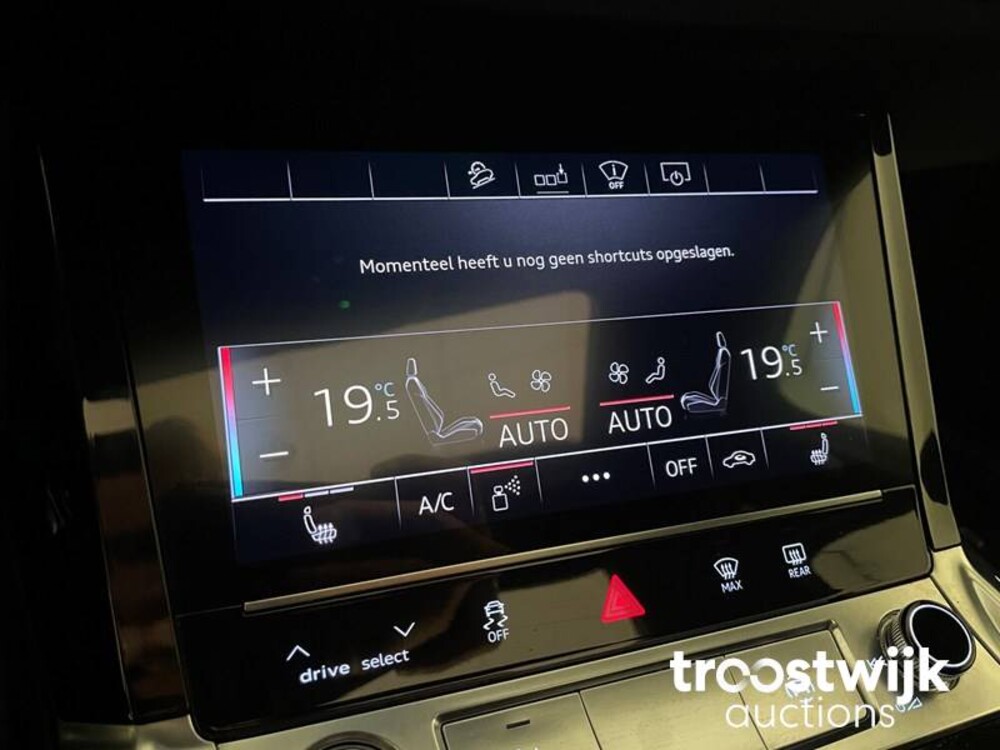 Audi e-tron 55 Sport Quattro Advanced 95 kWh 408pk 2018 -Orig. NL-, XH-703-D