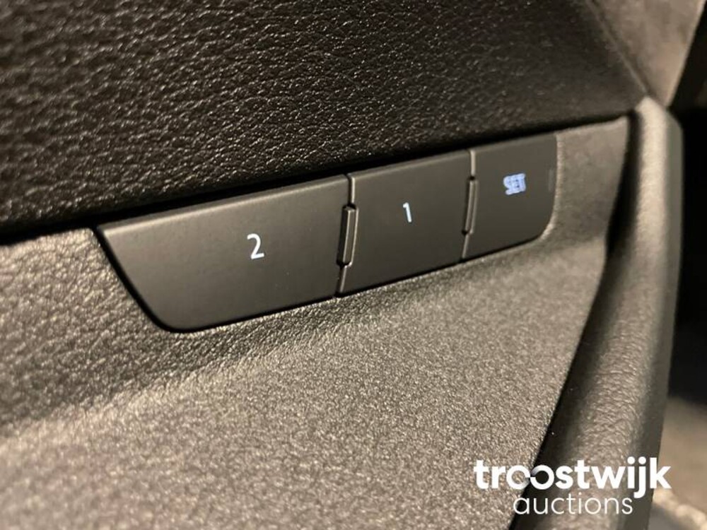 Audi e-tron 55 Sport Quattro Advanced 95 kWh 408pk 2018 -Orig. NL-, XH-703-D